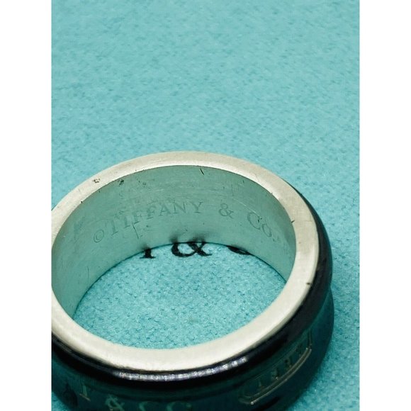 TIFFANY & CO SILVER TITANIUM 1837 RING SIZE 5.75 POUCH INCLUDED - Picture 8 of 8